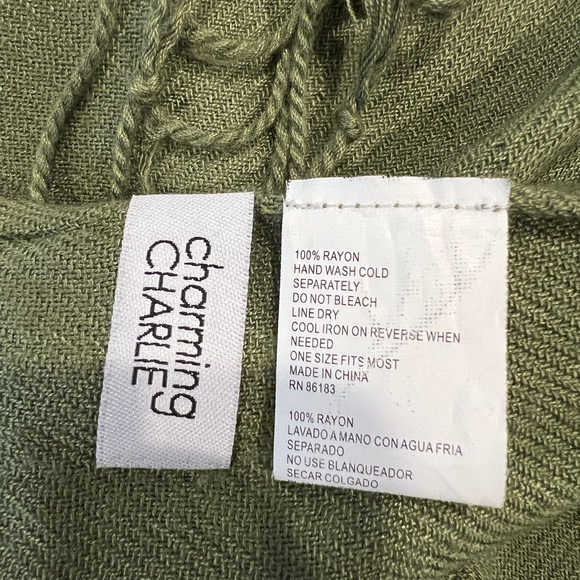 Set of Four (4) Charming Charlie Women's Scarfs - Picture 9 of 9